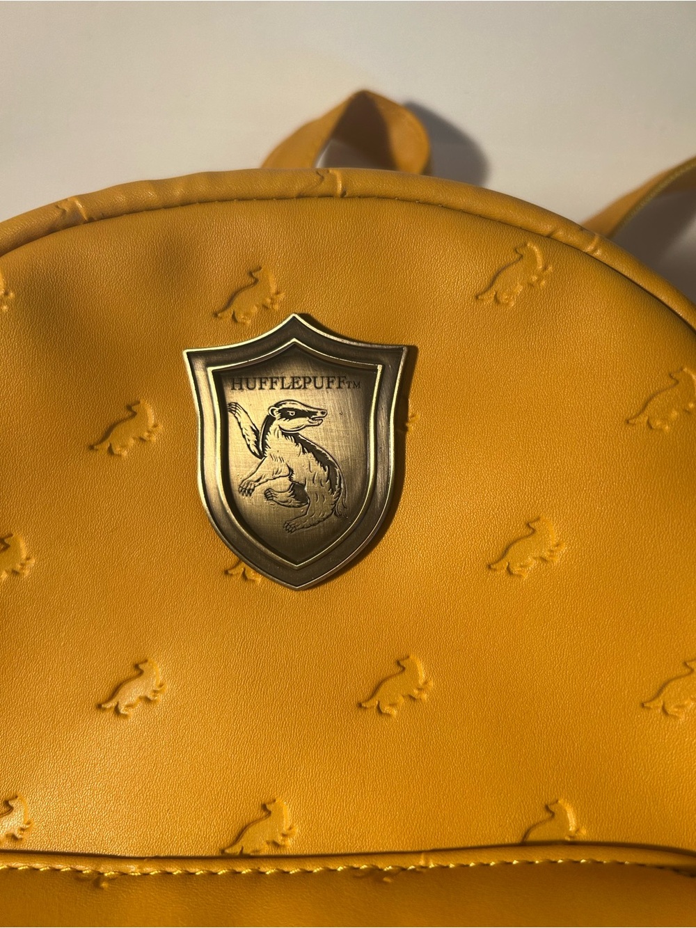 Hufflepuff Backpack - Picture 10 of 16